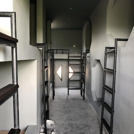 Hacco Capsule Hotel อูบุด ภายนอก รูปภาพ